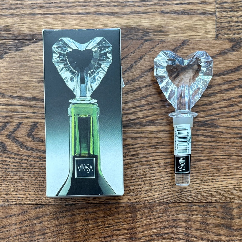Mikasa Venus bottle stopper